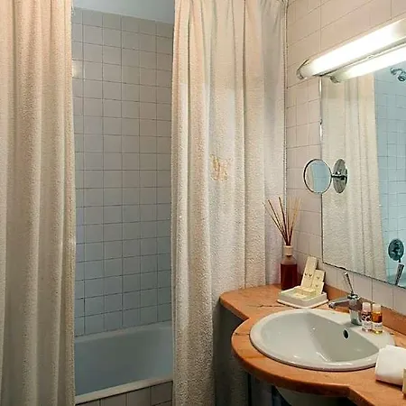 Hotel Columbia