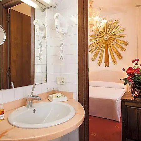 Columbia 3* Roma