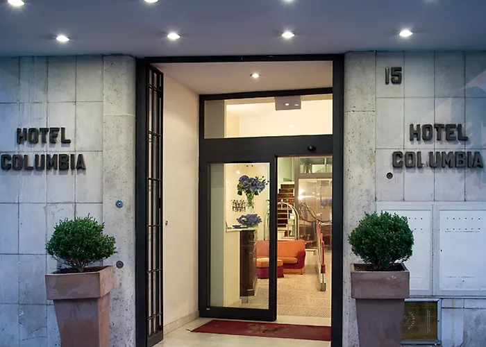 Columbia Hotel 3*